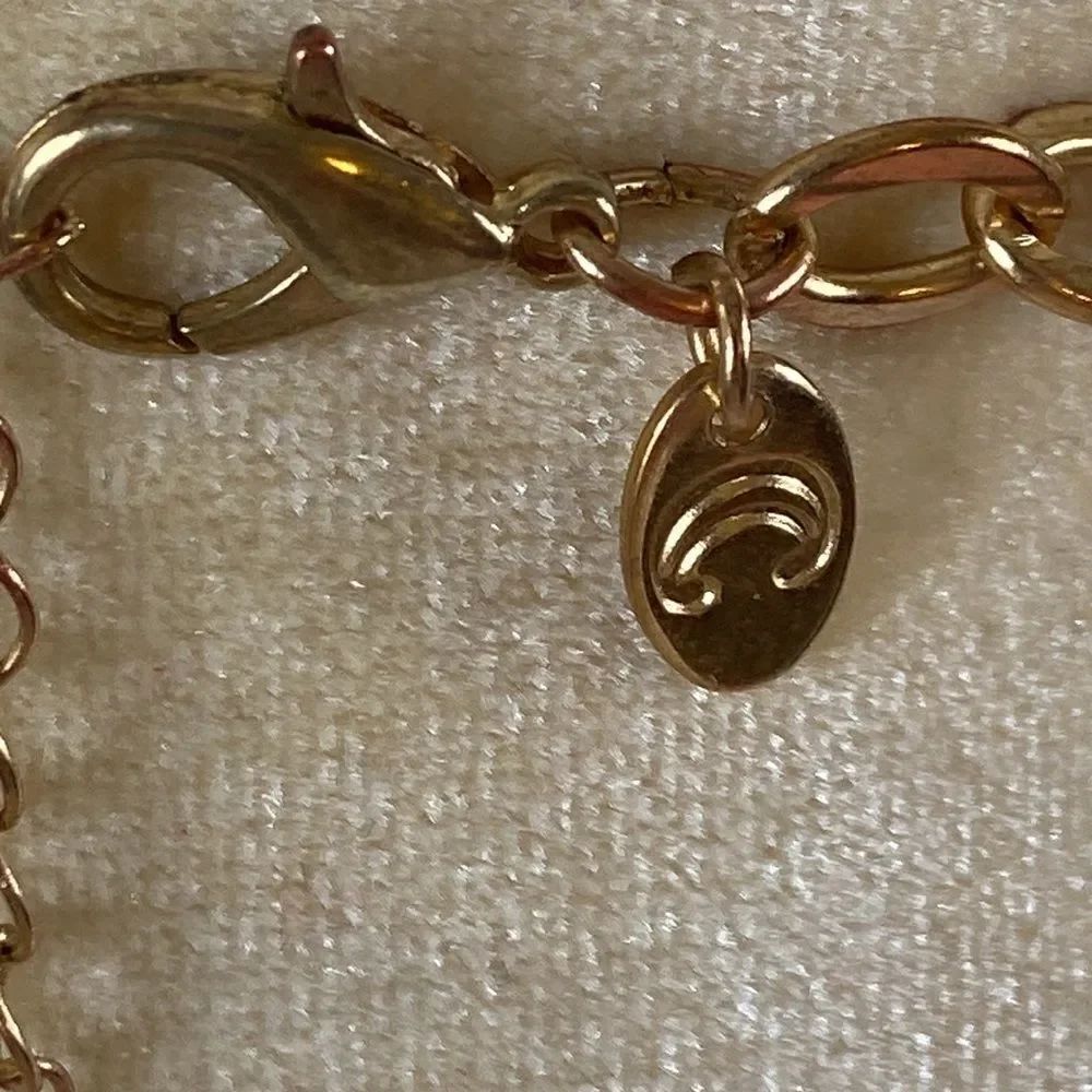 C Vintage Woman Necklace - Picture 10 of 10